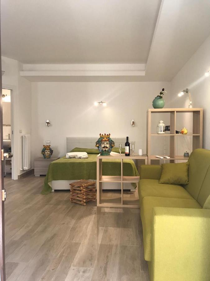 קסטלמולה Casa Vacanza Cundari מראה חיצוני תמונה