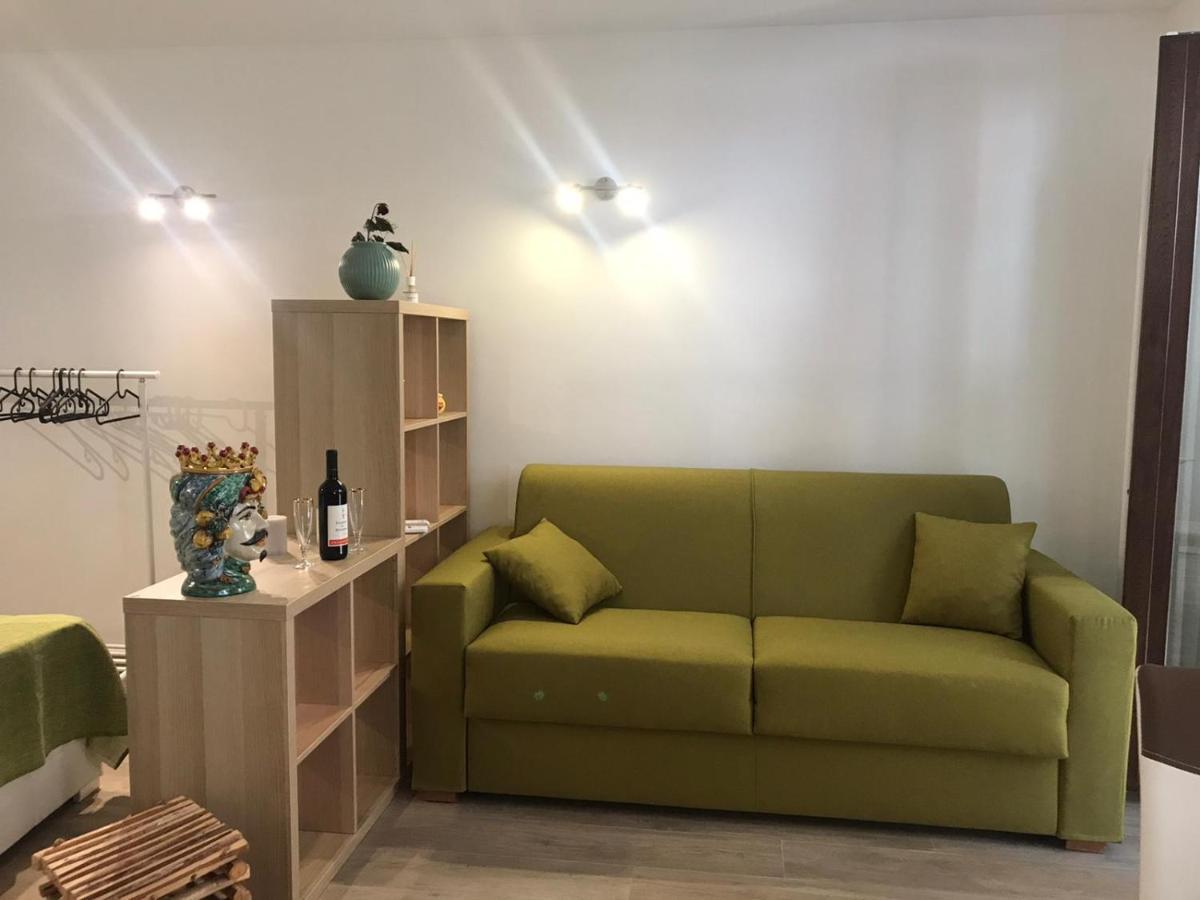 קסטלמולה Casa Vacanza Cundari מראה חיצוני תמונה